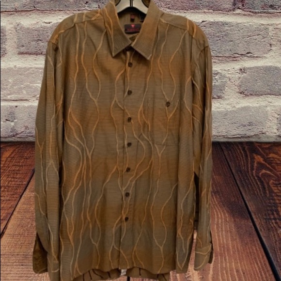 HAUPT Germany LS shirt size 16 1/2 (L) x 34-35
Excellent Pre-owned Condition - Picture 3 of 6